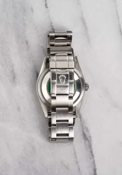 90S BLACK DIAL