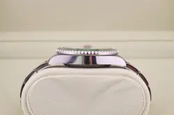 GREEN BEZEL GREEN