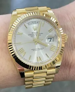 ROLEX DAY-DATE 40  SILVER ROMAN DIAL REF.228238