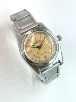 1945