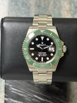 2021 ROLEX SUBMARINER 126610LV SILVER OYSTER BRACELET WITH GREEN BEZEL FULL SET