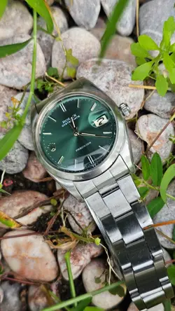 HAND-WINDING WATCH 1962