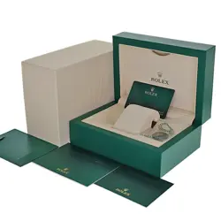 GREEN MEN'S WATCH
