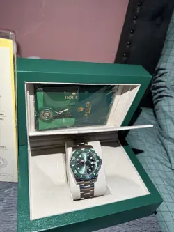 Rolex Submariner 116610LV Silver Oyster Bracelet with Green Bezel