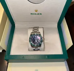 NEW M#126610LV-BOXES/PAPERS/CARD/GREEN