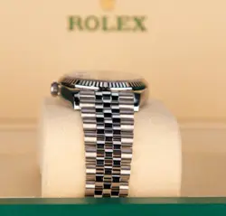 GOLD STEEL MINT