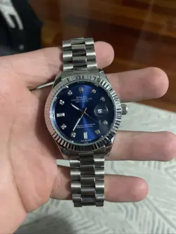 ROLEX DATEJUST (BLUE DIAL, FLUTED BEZEL, DATE WINDOW)
