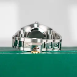 DIAL OYSTERSTEEL AND