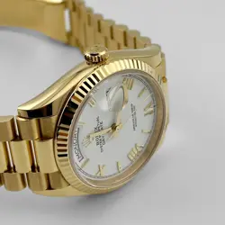 WHITE DIAL 2024