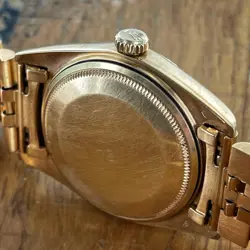 WITH DIAMOND DIAL