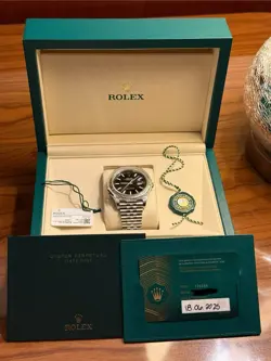 2025 BRAND NEW ROLEX DATEJUST 41MM 126334 FLUTED JUBILEE BLACK DIAL COMPLETE SET