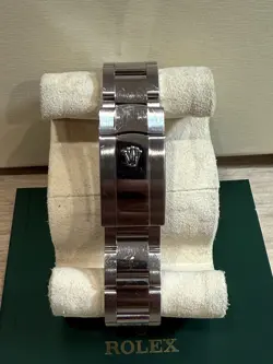 ROLEX ♛ MILGAUSS Green Sapphire Black Dial 40mm 116400GV FullSet Box&Papers&Tags