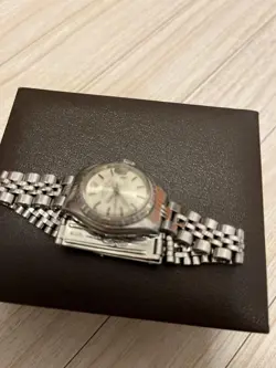 ROLEX OYSTER PERPETUAL DATE STAINLESS STEEL AUTOMATIC ANALOG SILVER DIAL WATCH