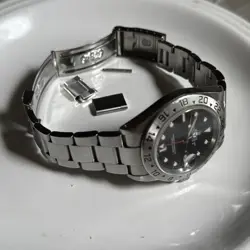 ROLEX MENS EXPLORER II 40MM serial P 16570 BLACK STAINLESS STEEL GMT DATE WATCH
