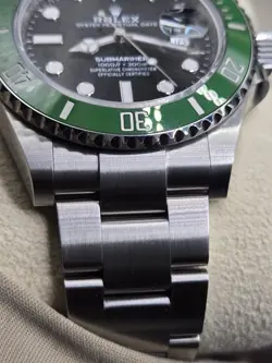 Rolex Submariner 116610LV Silver Oyster Bracelet with Green Bezel 2024