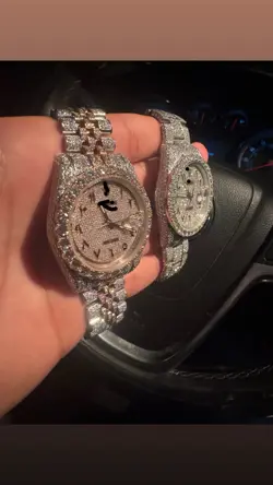 LUXURY WATCH ACCESSORY
