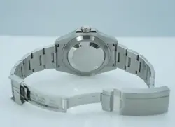 MARK BEZEL