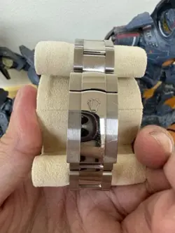 42MM OYSTER 18K