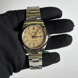BEIGE DIAL