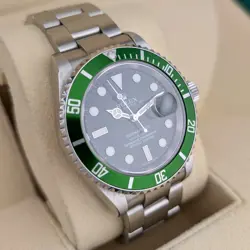 Rolex 16610LV Submariner Date Kermit 40mm 2006 Box & Papers