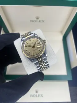 ROLEX DATEJUST 1601 CHAMPAGNE DIAL 1970S WITH BOX 36MM