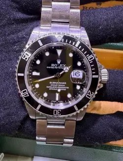 Rolex Submariner Date 40mm Black 16610 Y Serial 2003 Full Set