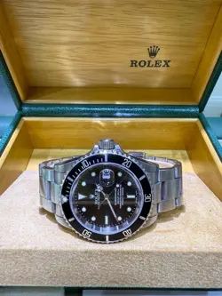 Rolex Submariner Date 40mm Black 16610 Y Serial 2003 Full Set