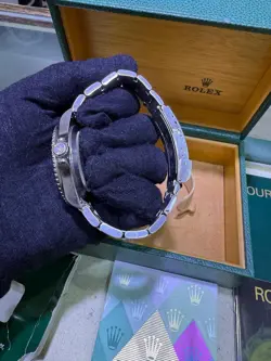 Rolex Submariner Date 40mm Black 16610 Y Serial 2003 Full Set