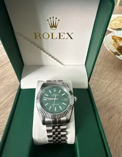 ROLEX DATEJUST 41MM BRAND NEW FULL SET BOX PAPERS JUBILEE MINT GREEN DIAL 126334