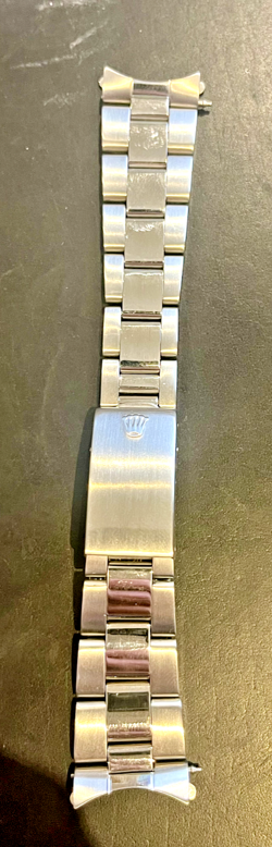 557
