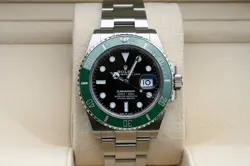 SUBMARINER GREEN BEZEL