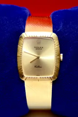 GOLD WATCH REF.4087