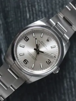 40700: ROLEX OYSTER PERPETUAL 34, REF. 114200, BOX AND 2016 CARD + 2025 SERVICE