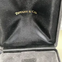 TIFFANY OYSTER