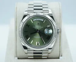 ROLEX 228239 DAY DATE 40 WHITE GOLD OLIVE GREEN ROMAN DIAL 2021 FULL SET