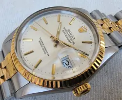 36 WATCH 16013