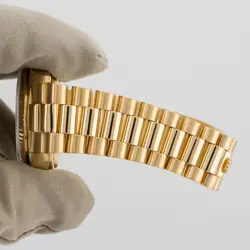 Rolex Day-Date 36 18038, Yellow Gold, Flat Champagne Diamond Dial, President ...