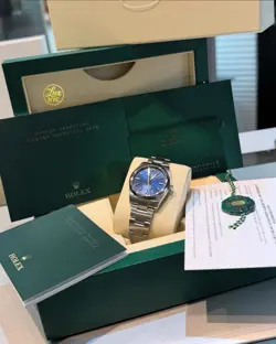 NEW UNWORN ROLEX OYSTER PERPETUAL 34MM BLUE DIAL MODEL 124200. WARRANTY!