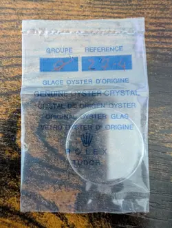 ROLEX TUDOR - NOS ORIGINAL OYSTER PLASTIC CRYSTAL NO CYCLOPS WINDOW - PART 27.4