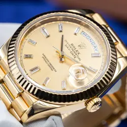 CHAMPAGNE BAGUETTE DIAL