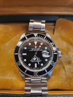 ROLEX SUBMARINER DATE 40MM STEEL BLACK DIAL MENS WATCH OYSTER 16800