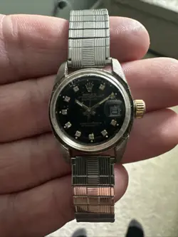 WOMEN’S VINTAGE ROLEX DATEJUST OYSTER