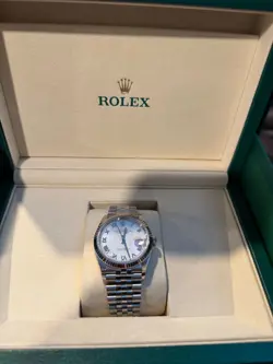 BEZEL ON JUBILEE