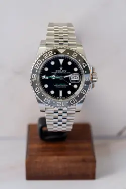 2025 ROLEX GMT-MASTER II “BRUCE WAYNE” JUBILEE COMPLETE SET 126710GRNR 40MM
