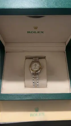 WOMEN’S ROLEX STAINLESS