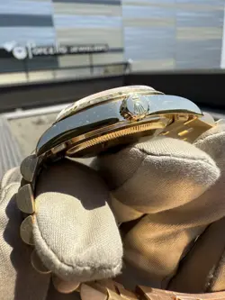 1990 Rolex Day-Date President 18K Yellow Gold 36mm Champagne Stick Dial 18238