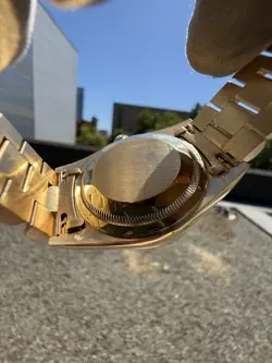 1990 Rolex Day-Date President 18K Yellow Gold 36mm Champagne Stick Dial 18238