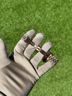 1990 Rolex Day-Date President 18K Yellow Gold 36mm Champagne Stick Dial 18238