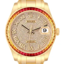 SAPPHIRE BEZEL DIAMOND