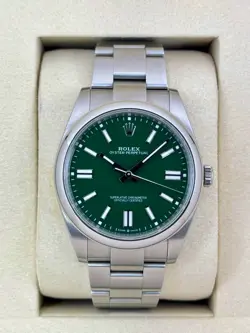 2025 ROLEX OYSTER PERPETUAL 41MM 124300 GREEN DIAL